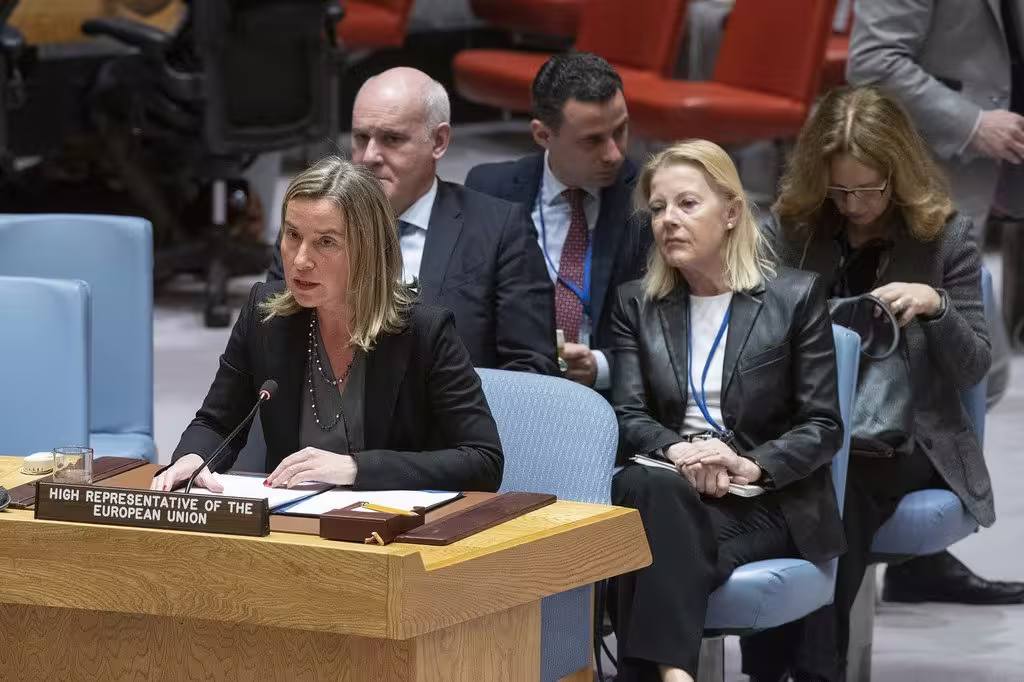 Ex-UE diplomate Mogherini accusée de fraude