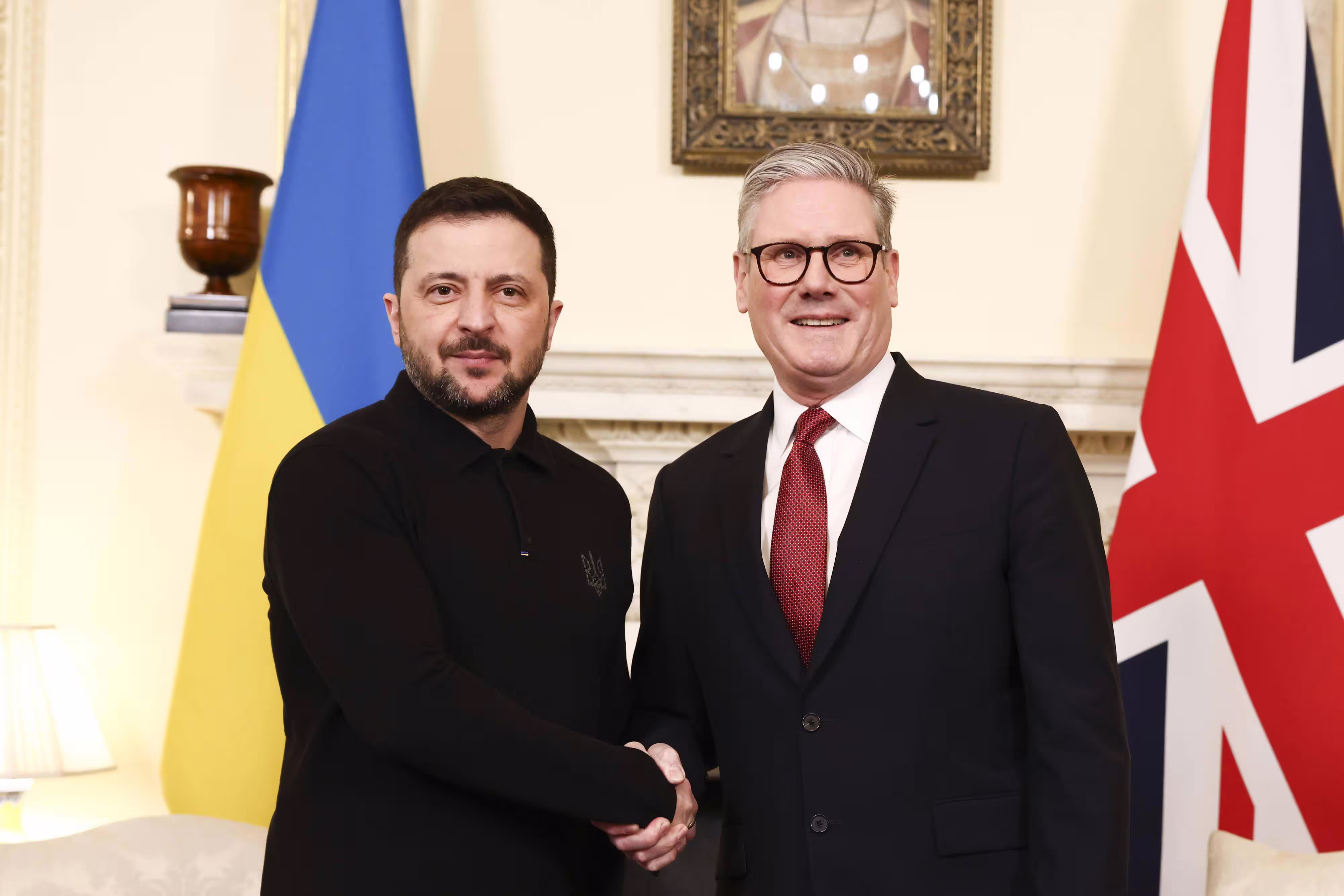 Le Royaume-Uni et la France enverront des troupes en Ukraine si un accord