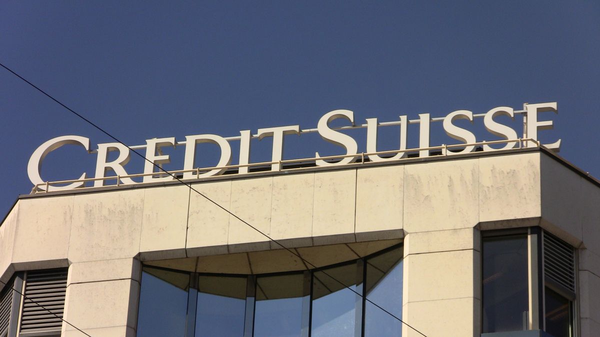 La digitalisation réduit l'accès au cash dans les banques suisses