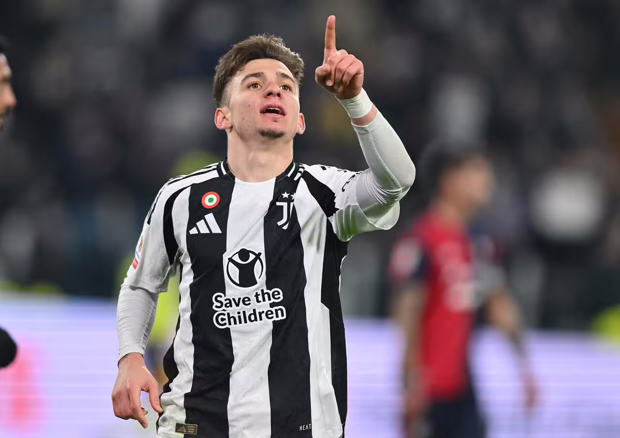La Juventus et Côme rejoignent Naples en tête