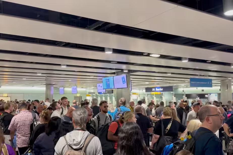 Perturbations aéroports européens après cyberattaque week-end