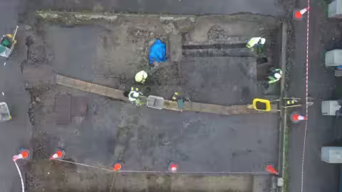 L'équipe tente de retrouver et d'identifier les restes d'enfants et de bébés.