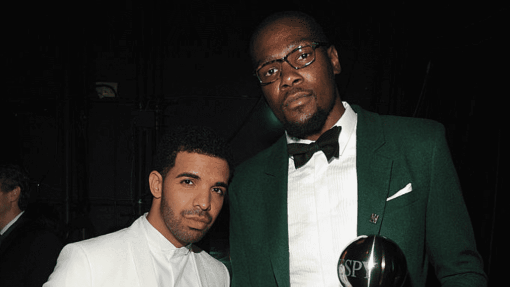 Kevin Durant et Liz Cambage ensemble au concert de Drake à Zurich
