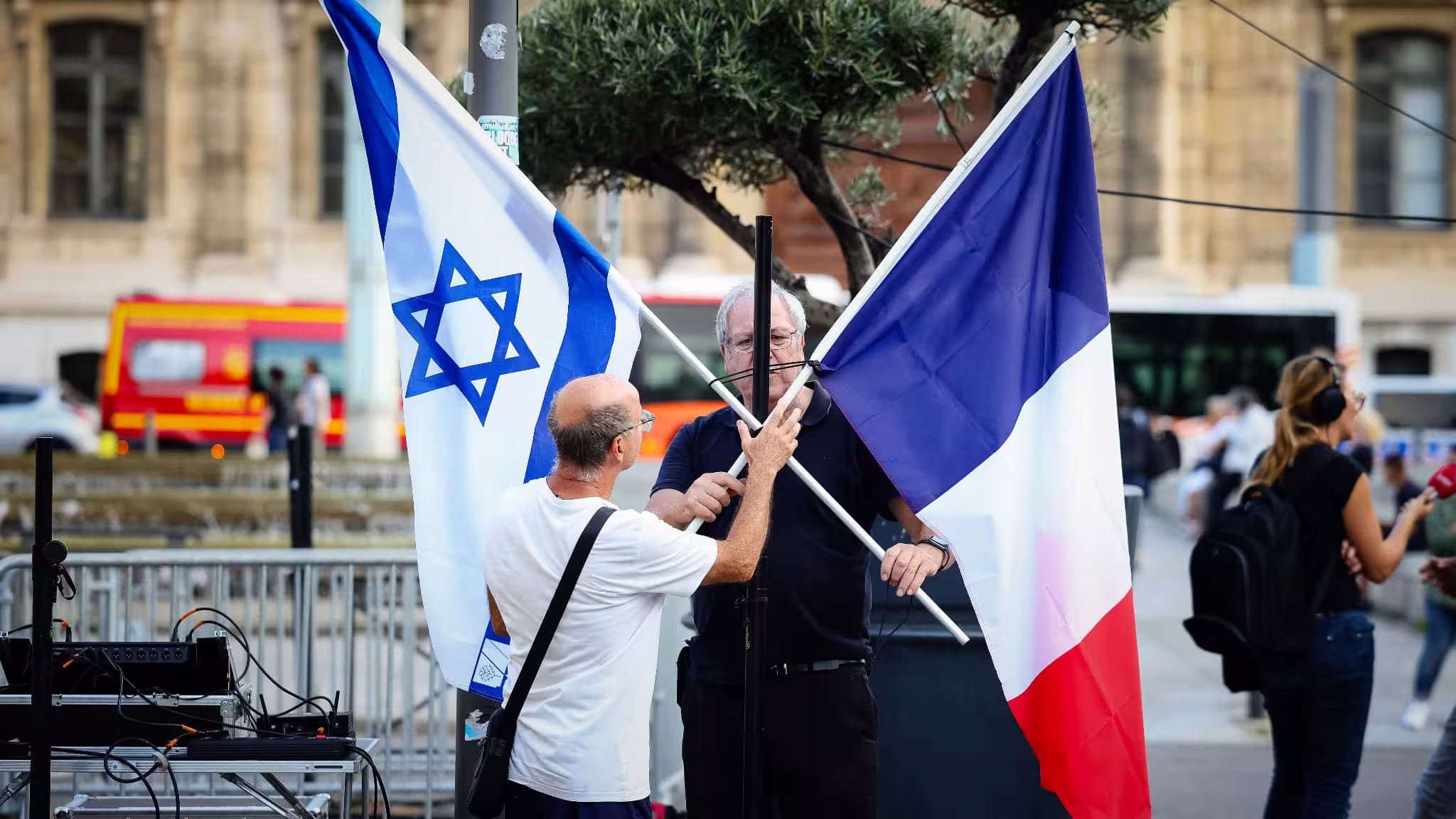 Mélenchon accuse Netanyahu de propager l'antisémitisme
