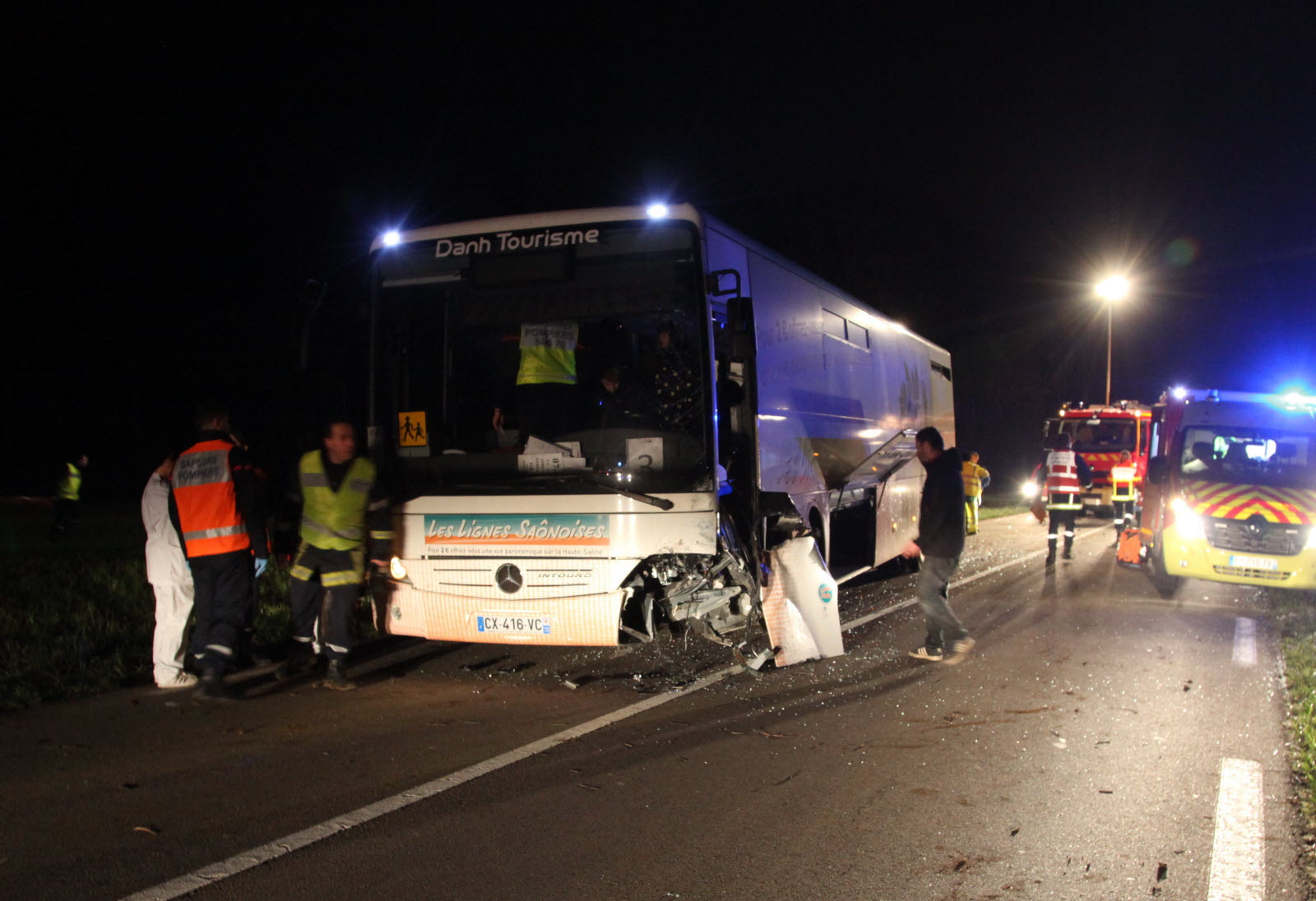 Collision frontale sur une route fribourgeoise