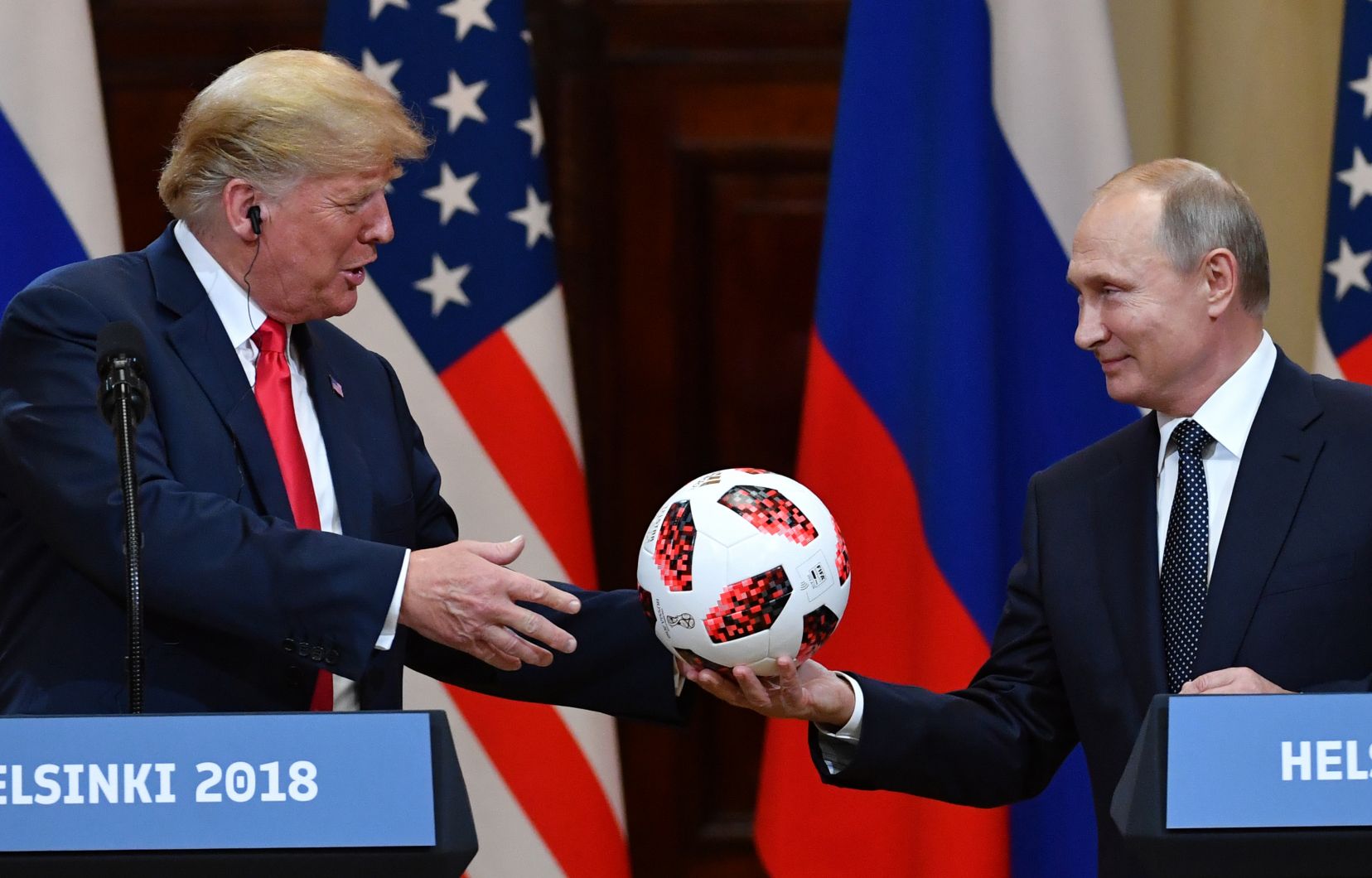 Trump envisage un sommet avec Poutine après une visite en Russie