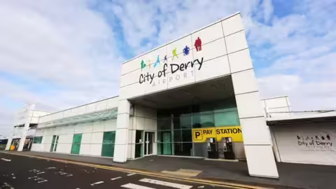 Un service précédent entre l'aéroport de City of Derry et Dublin a été supprimé en 2011.