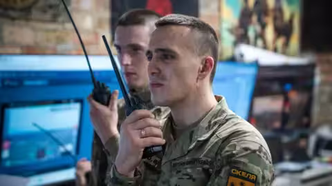 Les commandants de bataillon sont convaincus qu'ils ont encore un pied à Pokrovsk.