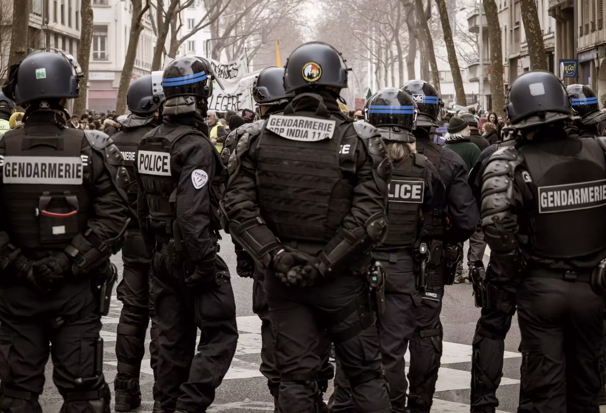 Le Conseil fédéral appuie Fedpol sur l'omission de la couleur de peau