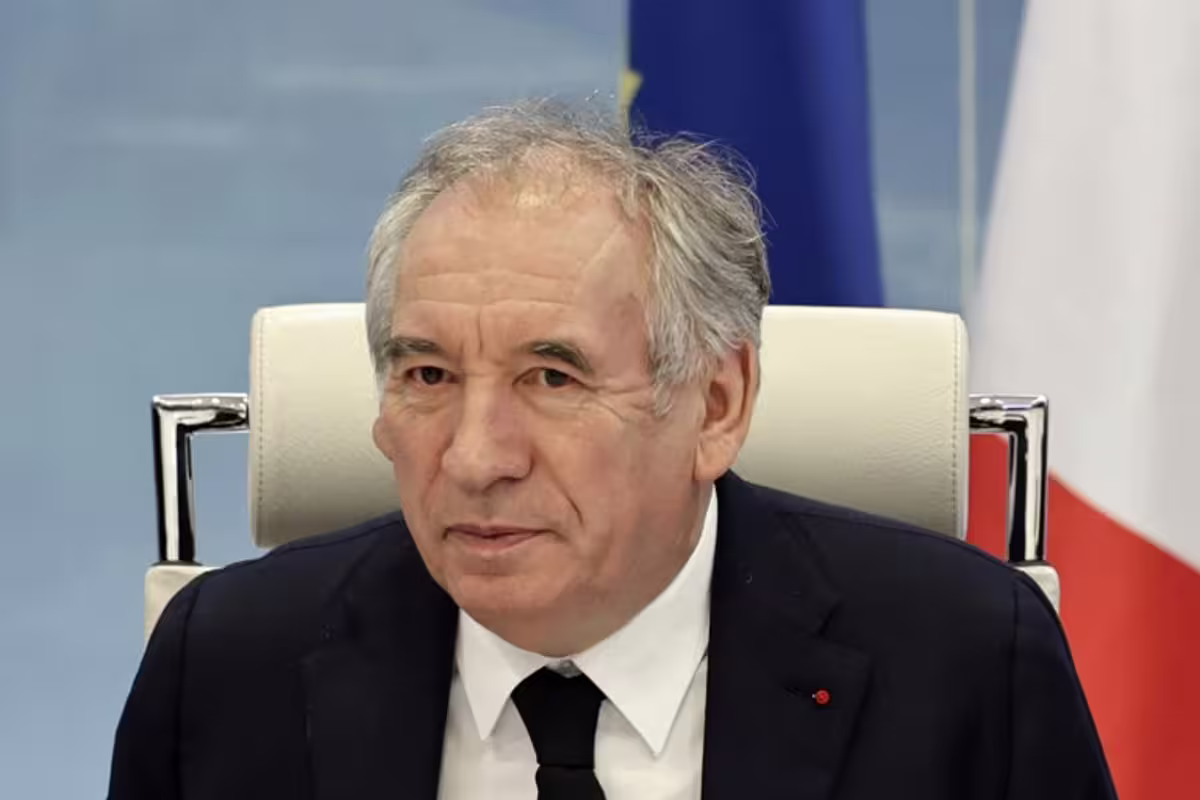 Nouvelle crise politique en France après l'éviction du premier ministre par les députés