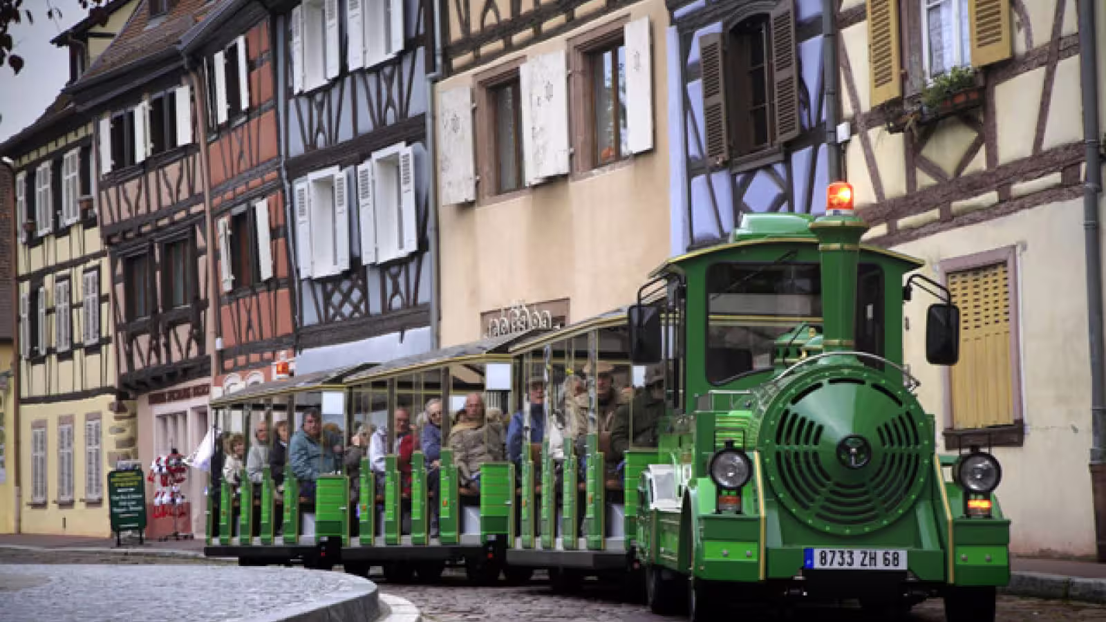 Incident avec un train touristique à Colmar : conducteur ivre blesse un enfant