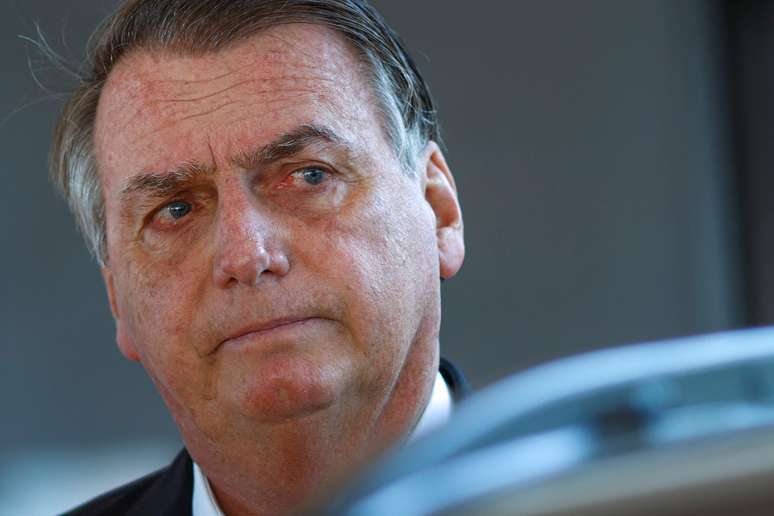 Le juge Moraes durcit les sanctions contre Bolsonaro