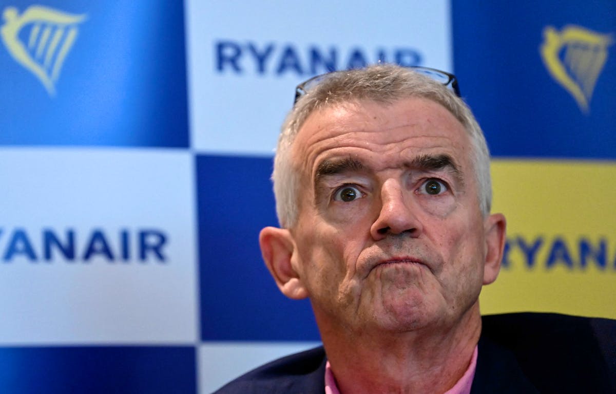Michael O'Leary attaque le contrôle aérien français, jugé le moins efficace, et les grèves répétées des contrôleurs.